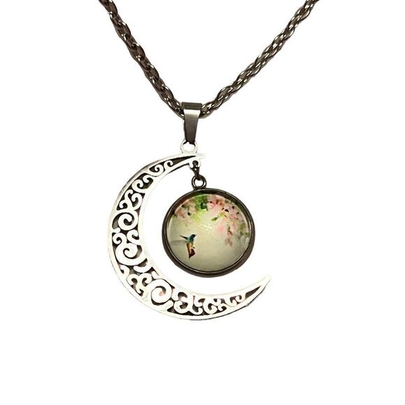 🤯5/$20🤯 NWT Crescent Moon Hummingbird Charm Silver Necklace - Picture 1 of 3